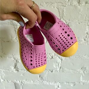 NATIVE NWT Jefferson Kids Shoes